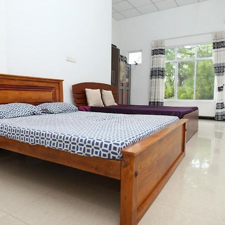 Sujee'S Guest House With Two Bed Rooms アヌラーダプラ エクステリア 写真