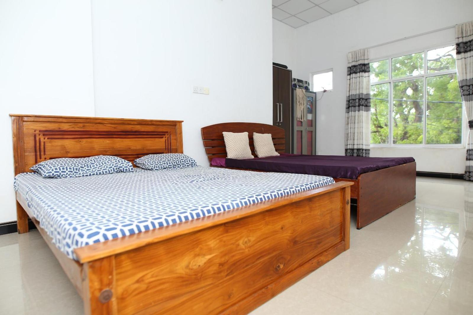 Sujee'S Guest House With Two Bed Rooms アヌラーダプラ エクステリア 写真