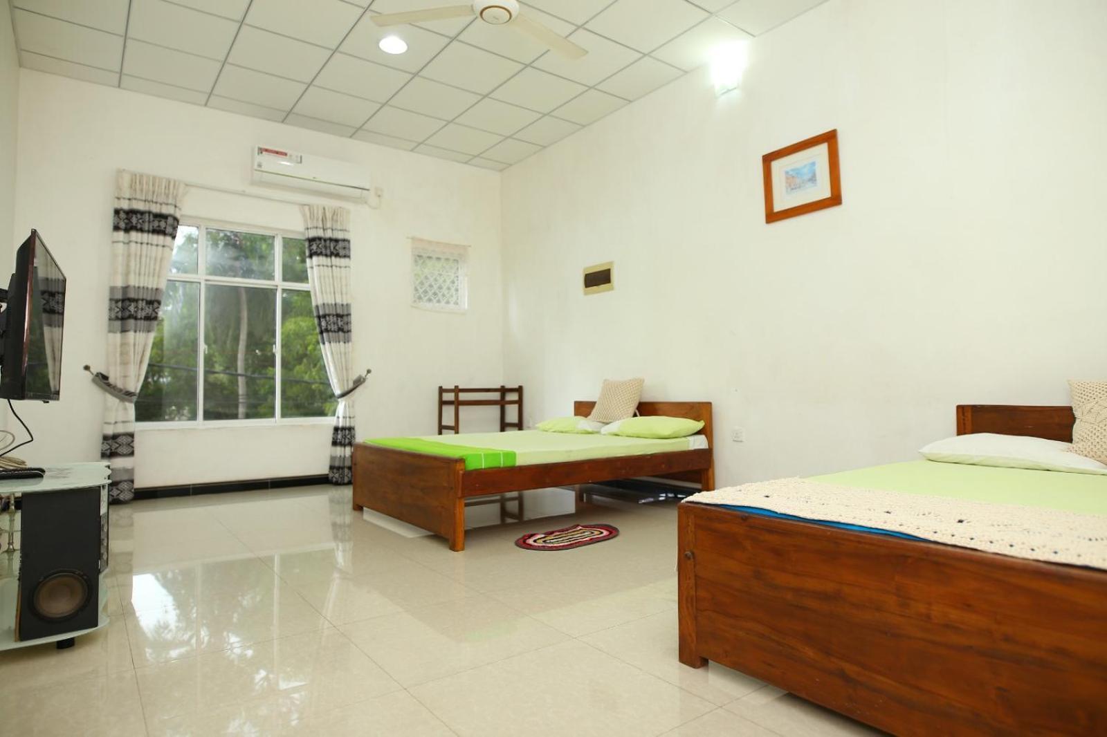 Sujee'S Guest House With Two Bed Rooms アヌラーダプラ エクステリア 写真