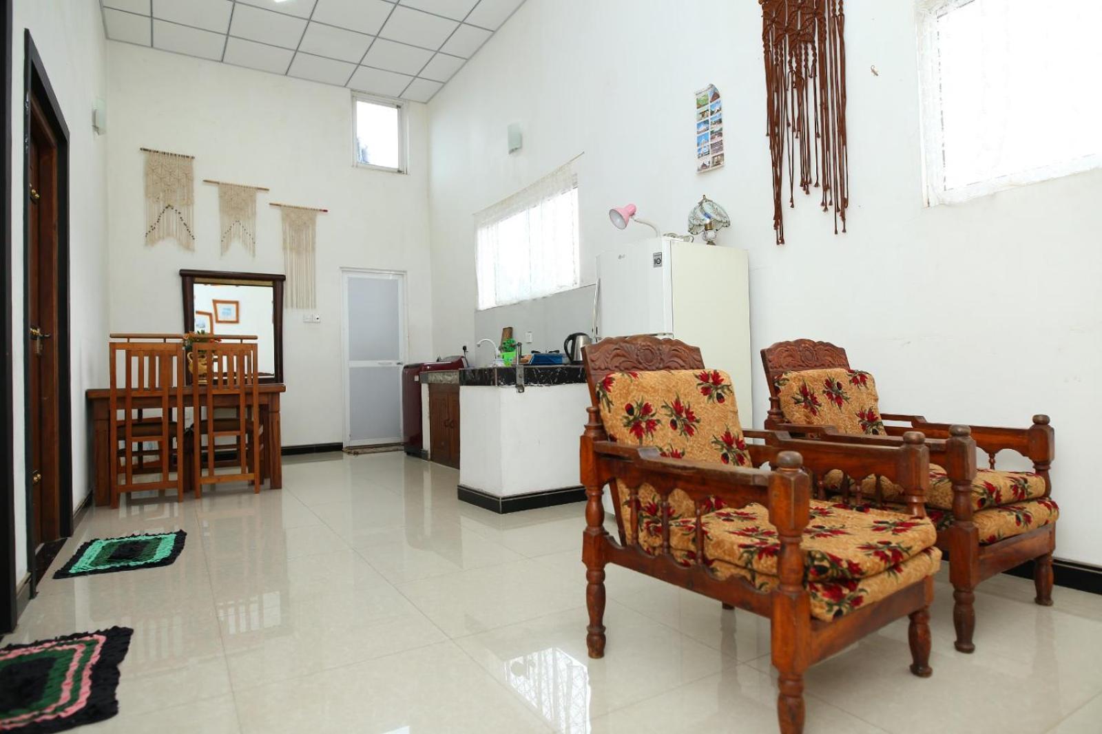 Sujee'S Guest House With Two Bed Rooms アヌラーダプラ エクステリア 写真