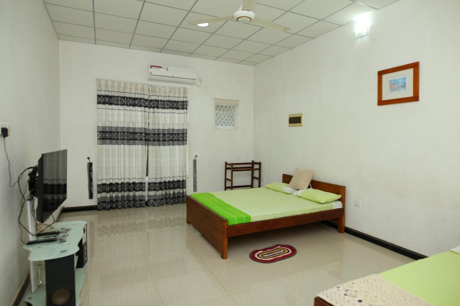 Sujee'S Guest House With Two Bed Rooms アヌラーダプラ エクステリア 写真