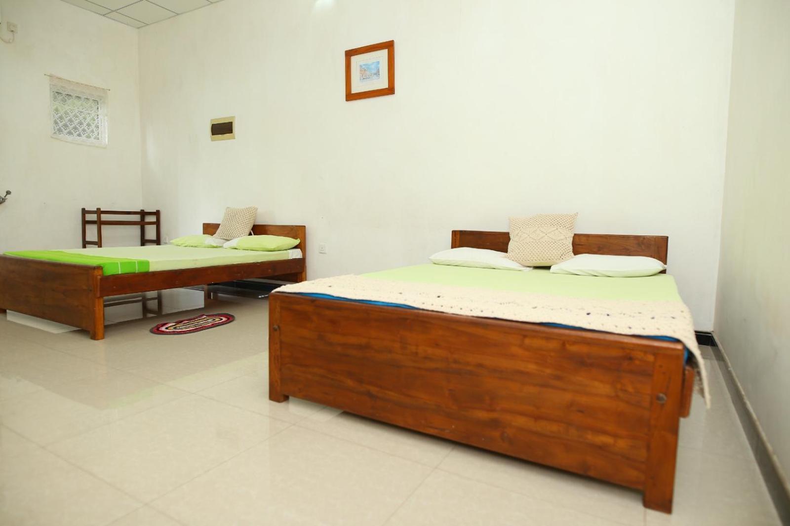 Sujee'S Guest House With Two Bed Rooms アヌラーダプラ エクステリア 写真